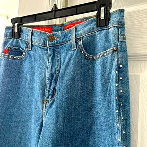 NYDJ Rhinestone Embellished on Pockets & Side seams Size 10 High Waist Boot Cut